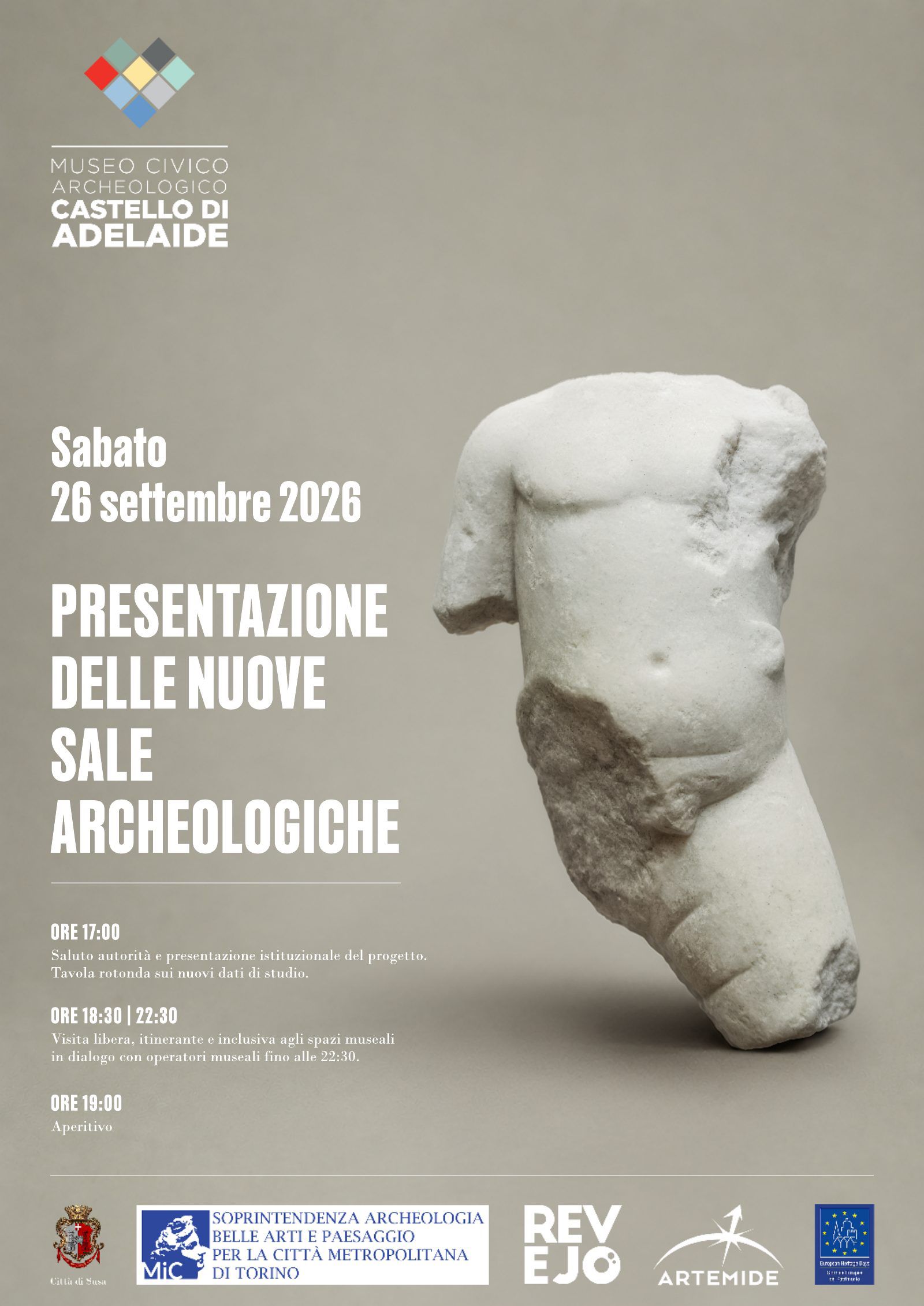 Locandina della presentazione delle nuove sale archeologiche del Museo Civico Archeologico Castello di Adelaide, sabato 26 settembre 2026: una testa ritratto romana in bronzo